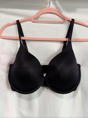 Maidenform Black Smooth Molded T-Shirt Bra